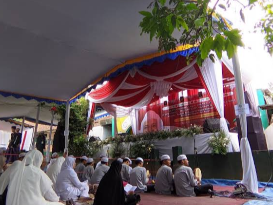 Kehidupan Pesantren