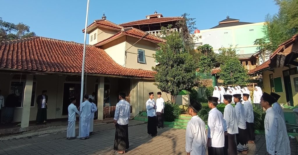 Hari Santri dan Tradisi Keilmuan Pesantren